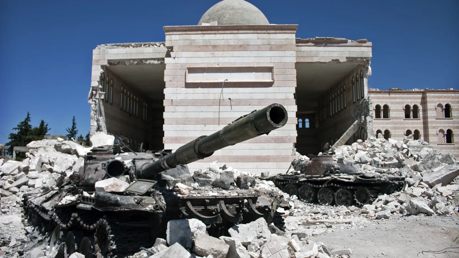 By Christiaan Triebert (Flickr: Azaz, Syria) [CC BY 2.0 (http://creativecommons.org/licenses/by/2.0)], via Wikimedia Commons