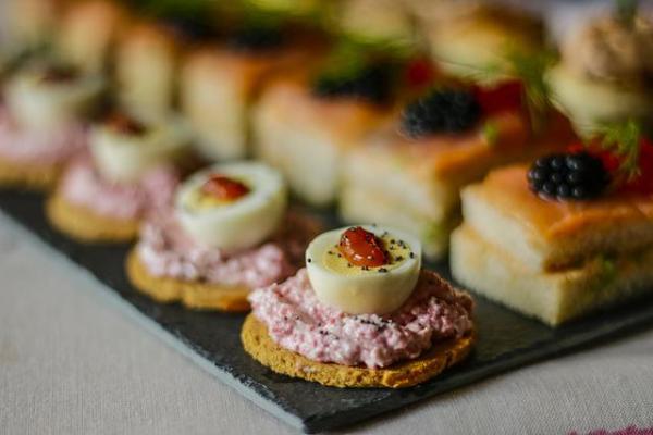 Image of Canapes by Jose B. Garcia Fernandez from Pixabay 